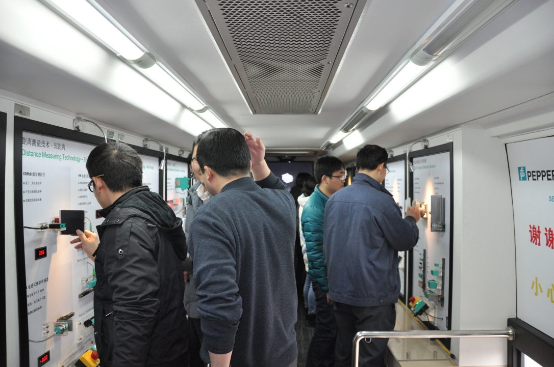 倍加福携多款传感器探访九州登录网页公司-5.jpg